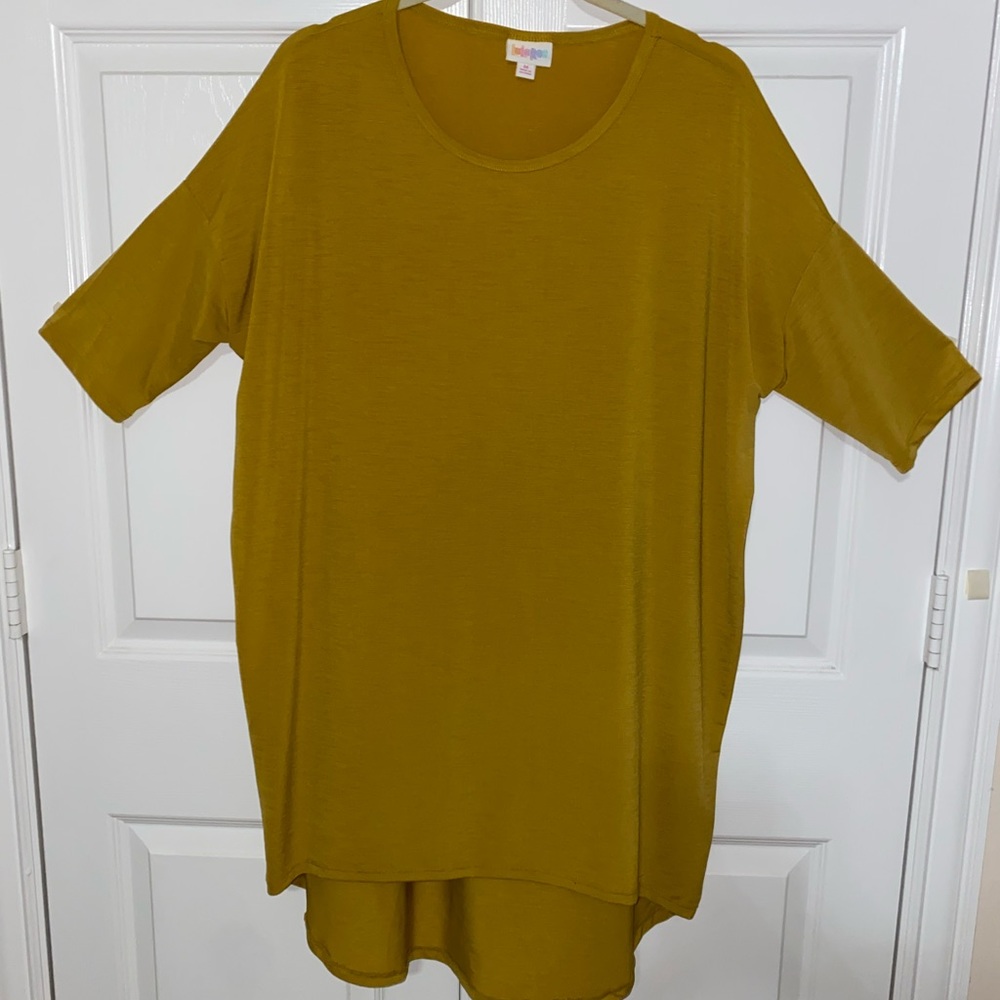 LuLaRoe Irma top
size Medium 
Like new 
Pet free and smoke free home